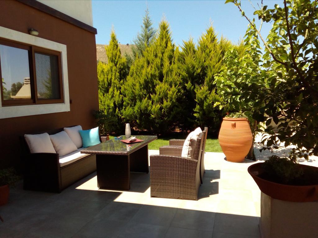Pombia House Veggera - Private Swimming Pool 게스트하우스 외부 사진